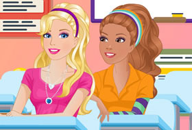 Barbie s'amuse en classe